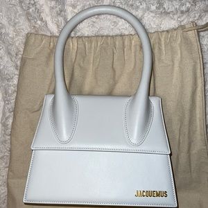 Jacquemus Le Grand Chiquito